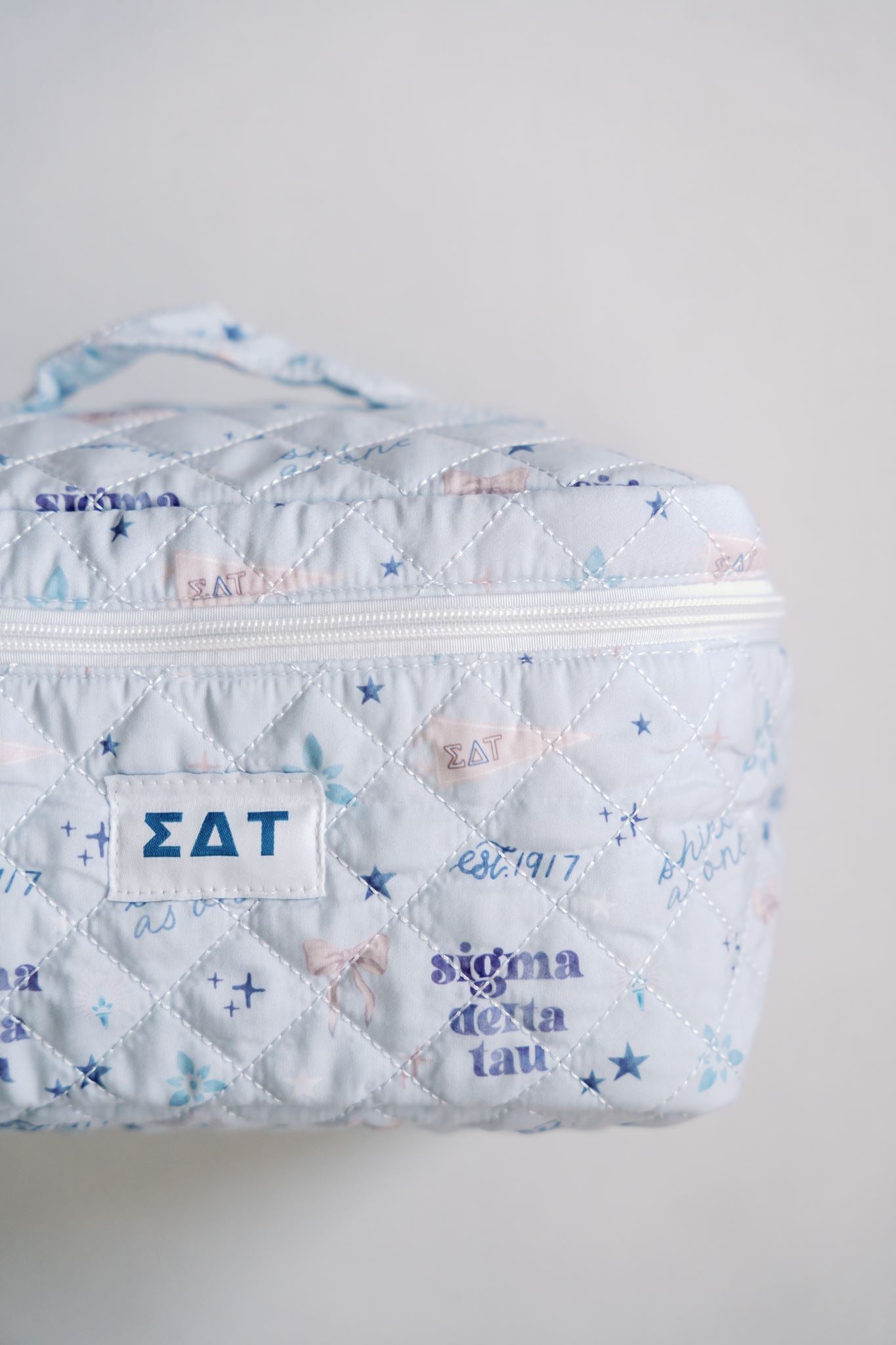 Sigma Delta Tau Toiletry Bag