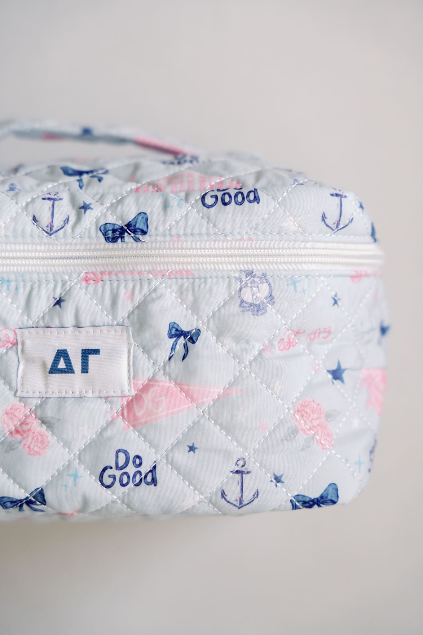 Delta Gamma Toiletry Bag